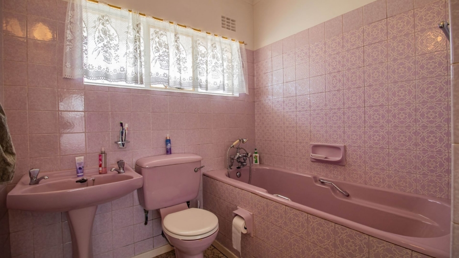 5 Bedroom Property for Sale in Rosedale Park Eastern Cape